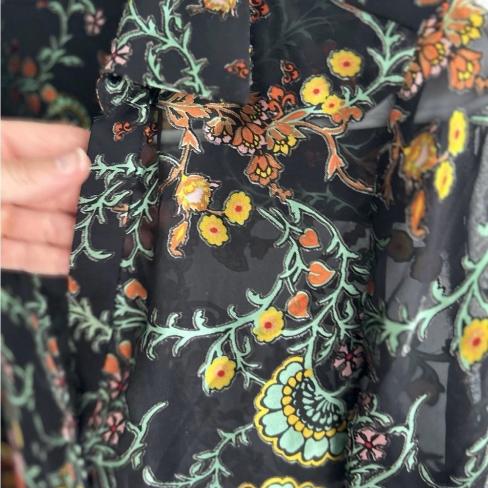 Alice + Olivia Burnout Sheer Silk Blend Floral Top Dressy And Funky!! NWOT - Picture 4 of 8